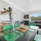 Moodys Beach Apartment