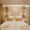 Gold Wave Apartments