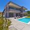 Villa Ante 2245
