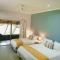 Kingfisher Creek Safari Cottages