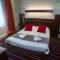 Hotel De Lunivers
