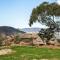 Luxury 5 Bedroom Home - Sentinel Chalet - Snowy Mountains - Jindabyne