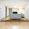 Birmingham City Centre Apartment room near China Town