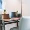 Double Room with Private Bathroom, parking & wifi