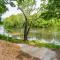 Riverside Log Cabin w Hot Tub Fire Pit Huge Deck