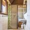 Petite Maison En Bois Exotique
