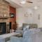 47MF - WiFi - Fireplace - Sleeps 6