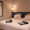 Suite de Luxe Jacuzzi balnéo,King size Bed - 科洛布里埃
