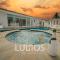 Luxurious Home with BBQ, Hot Tub, Heated Pool & Wifi - L36 - Miami