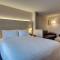 Holiday Inn Express Hotel & Suites Cedar Rapids I-380 at 33rd Avenue by IHG