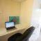 STUDIO Apt 9 Bright comfy with pool on South Coast