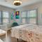 Centrally Located Home with Patio in Oklahoma City - Оклахома-Сити