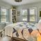 Centrally Located Home with Patio in Oklahoma City - Оклахома-Сити