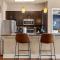 The Catalina: Riverwalk Loft w/ Private Balcony - San Antonio