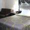Super 8 by Wyndham Clear Lake - Clear Lake