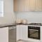 Retreat on Gairloch I Geelong River Hideaway