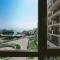 Golden Sands - Two Bedroom apartment on the beach