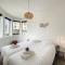 Villa SeaShell - Luxurious renovated gas station