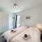 Villa SeaShell - Luxurious renovated gas station