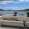Seafront apt with terrace 4 bedrooms and mooring