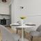 Stylish Apartment Kolejowa & Parking & Balcony by Noclegi Renters - Варшава