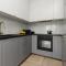 Stylish Apartment Kolejowa & Parking & Balcony by Noclegi Renters - Варшава