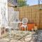 Bowleaze Hideaway - beachside dog friendly