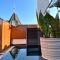 AMAO-Green I 90qm I Penthouse Maisonette mit Rooftop I City Center I King-Size Betten