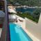 Vassilis Retreat