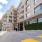 La Mer spacious Apartment with a Sea View