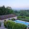 Maison avec grange & piscine vue sur les Pyrénées - Puymaurin