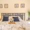 Premium apartment in Benahavis with balcony