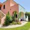 ISS Travel, La Padula - apartments with private veranda and parking