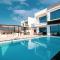 Luxury Villa 8 BR Sea and Mountain View with infinity pool - Al Dana Island Fujairah - 富查伊拉