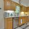 2 Mi to Golf Retreat with Hot Tub in Ocean Pines
