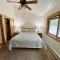 Cabin suite bed and breakfast - وودلاند بارك