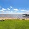 Life Is Good Lodge lakefront with sandy beach