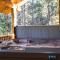 Lumberjack Lodge by KABINO Hot Tub Fire Pit Satellite WiFi Grill Large Porch