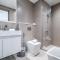 Radiant 1BR in Burj Royale - Downtown Dubai