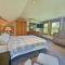 Waterfront 8 acres privacy and 5 min to LL Bean!