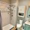 Waterfront Private Apartment, 5 minutes from LLBean!