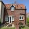 Anchor Down, The Bay, 2 bedrooms, patio, free parking, 2 small or 1 medium dog welcome