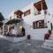 Petros Studios & Suites - Naxos Chora