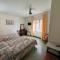 Hostal Zurich - 桑特费柳德吉克索尔斯