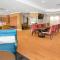 TownePlace Suites by Marriott Pittsburgh Harmarville