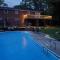 Home-Made-In-Hickory-Large Home with a Pool! Fun! - Hickory