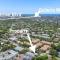 By Las Olas Bl, Pool, Parking, Remodeled & Central - Fort Lauderdale