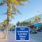By Las Olas Bl, Pool, Parking, Remodeled & Central - Fort Lauderdale