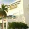By Las Olas Bl, Pool, Parking, Remodeled & Central - Fort Lauderdale