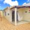 Chalé com ar condicionado e garagem
